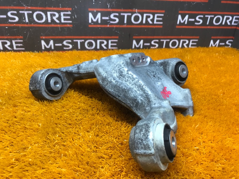 кулак поворотный, 2000 рублей, Красноярск