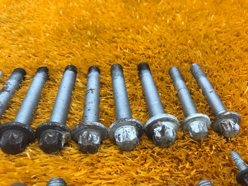 Болты и гайки задней подвески, 1000 рублей, Красноярск