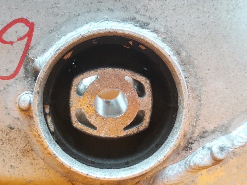 Балка поперечная (подрамник), 2440 рублей, Красноярск