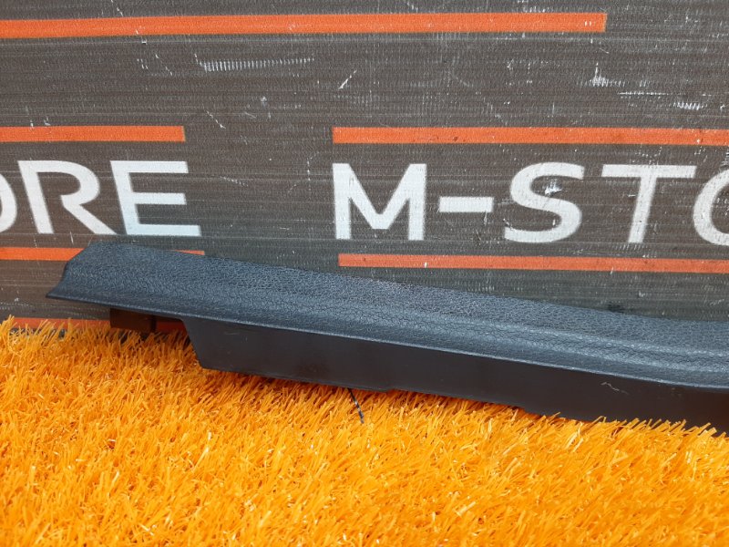 Накладка на порог салона, 350 рублей, Красноярск