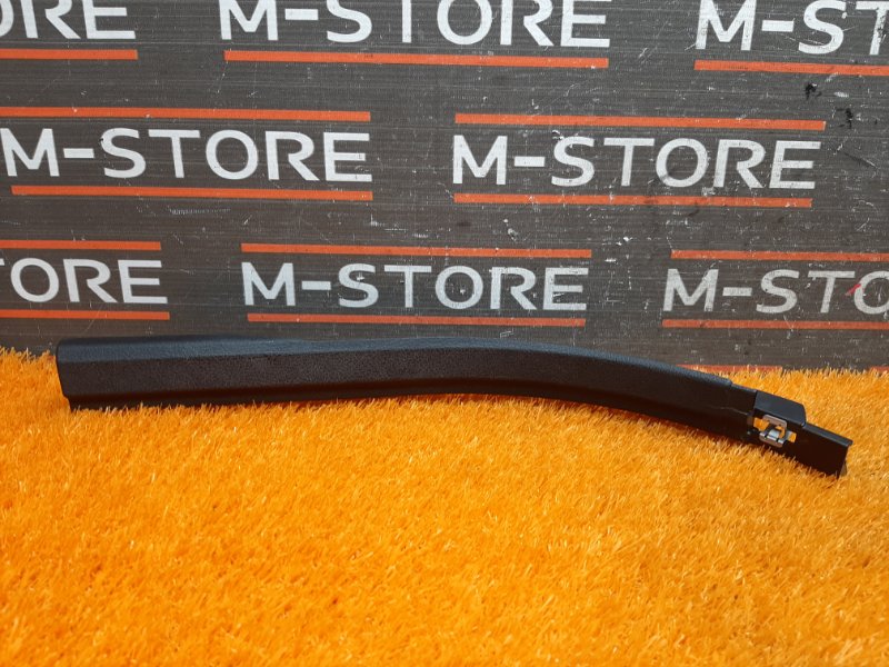 Накладка на порог салона, 350 рублей, Красноярск