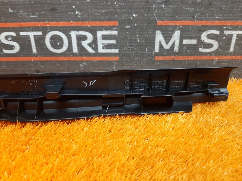 Накладка на порог салона, 350 рублей, Красноярск