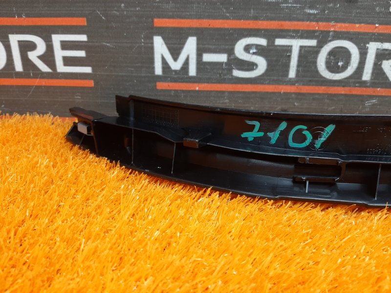 Накладка на порог салона, 350 рублей, Красноярск