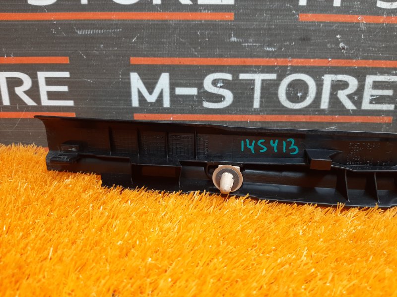 Накладка на порог салона, 350 рублей, Красноярск