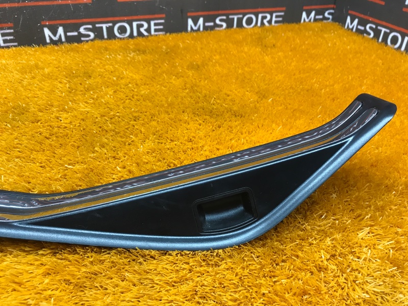 Накладка на порог салона, 500 рублей, Красноярск