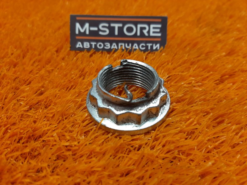 Гайка привода, 50 рублей, Красноярск