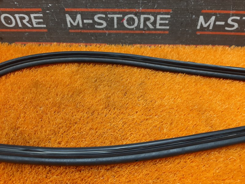 Уплотнитель капота, 810 рублей, Красноярск