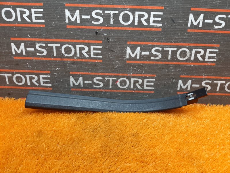 Накладка на порог салона, 350 рублей, Красноярск