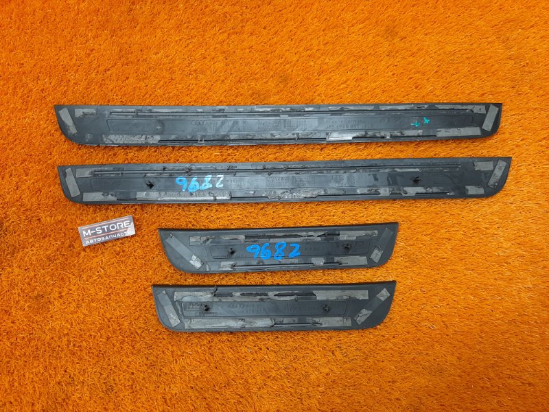 Накладка на порог салона, 1920 рублей, Красноярск