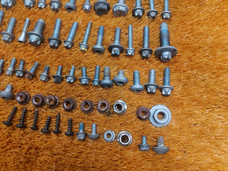 Болты и гайки ДВС, 930 рублей, Красноярск