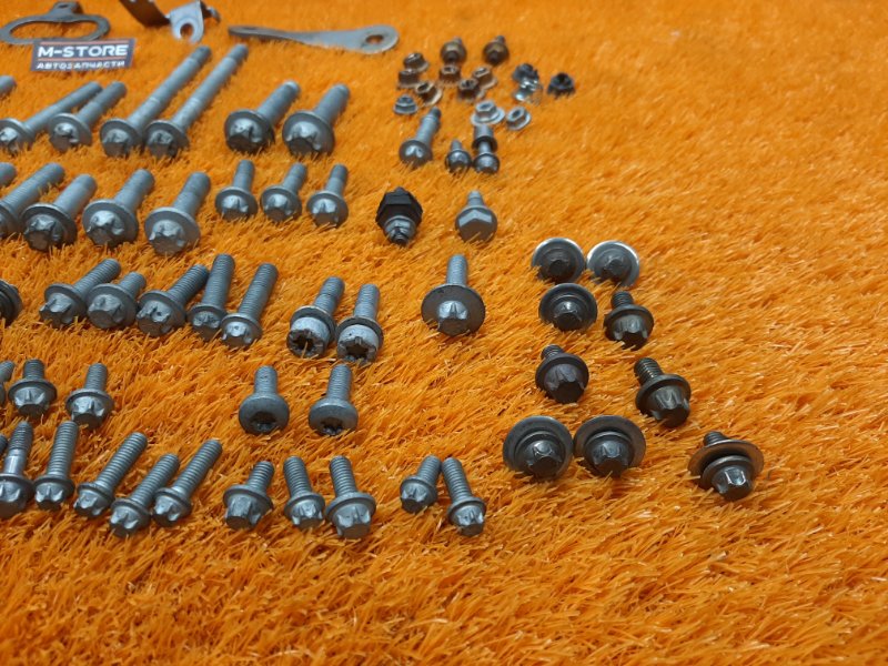 Болты и гайки ДВС, 930 рублей, Красноярск