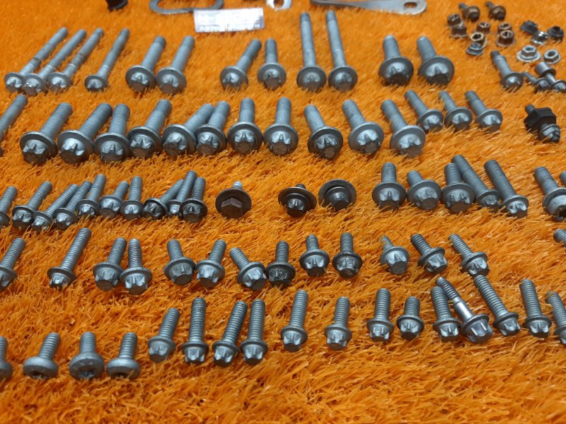 Болты и гайки ДВС, 930 рублей, Красноярск