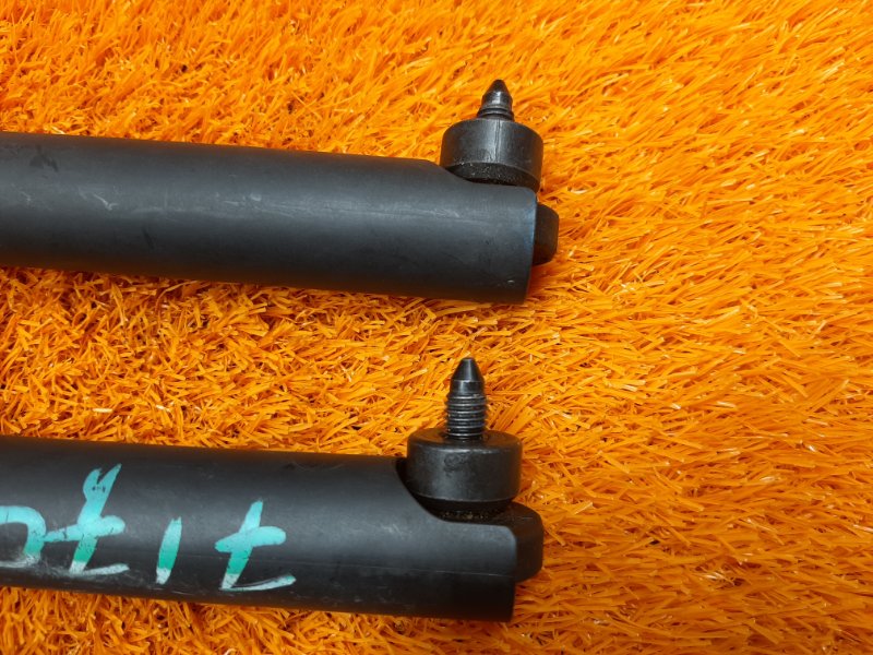 амортизатор багажника, 700 рублей, Красноярск