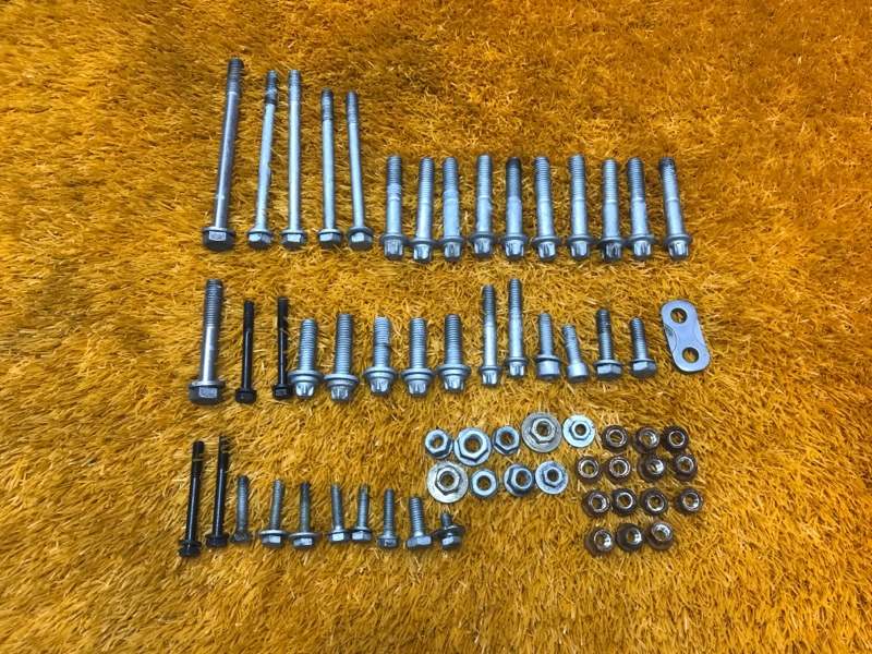 Болты и гайки ДВС, 810 рублей, Красноярск