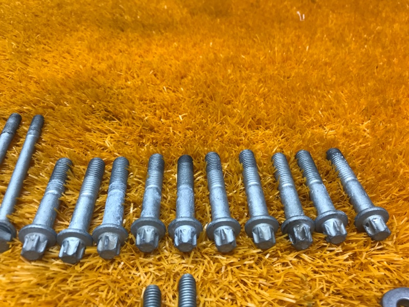 Болты и гайки ДВС, 810 рублей, Красноярск