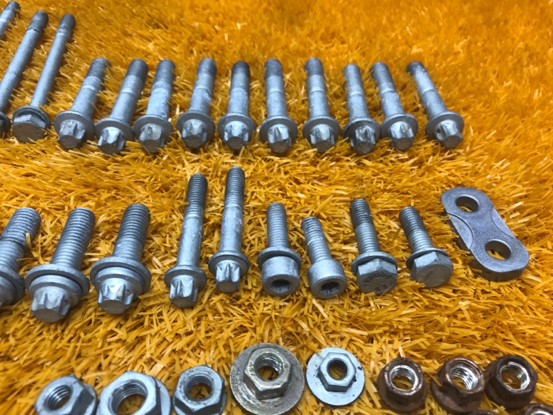 Болты и гайки ДВС, 810 рублей, Красноярск