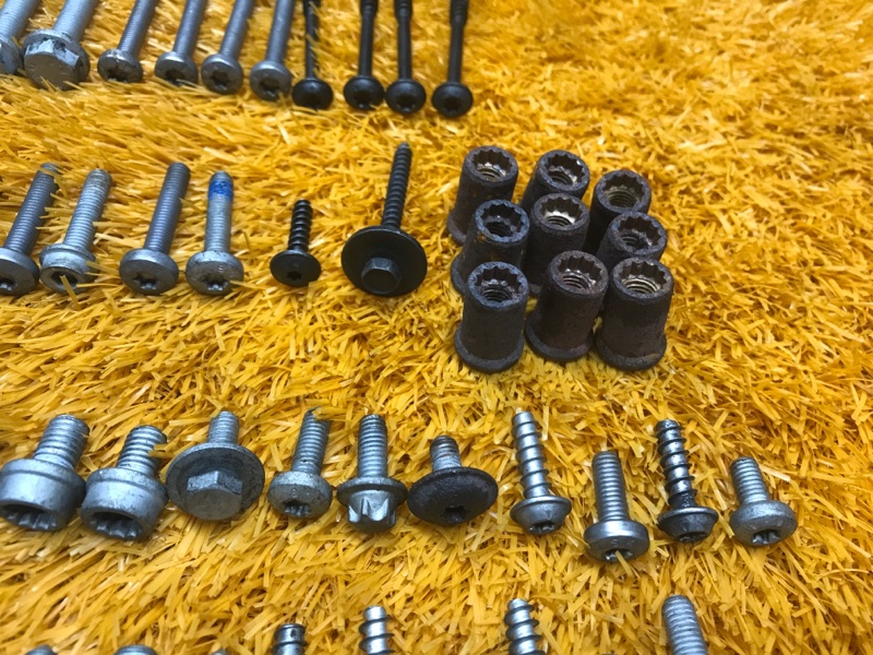 Болты и гайки ДВС, 630 рублей, Красноярск