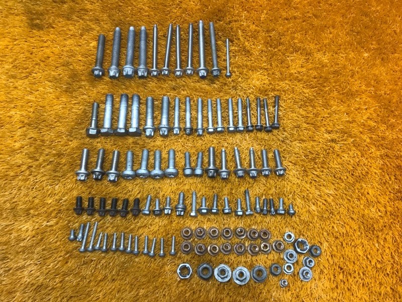 Болты и гайки ДВС, 750 рублей, Красноярск