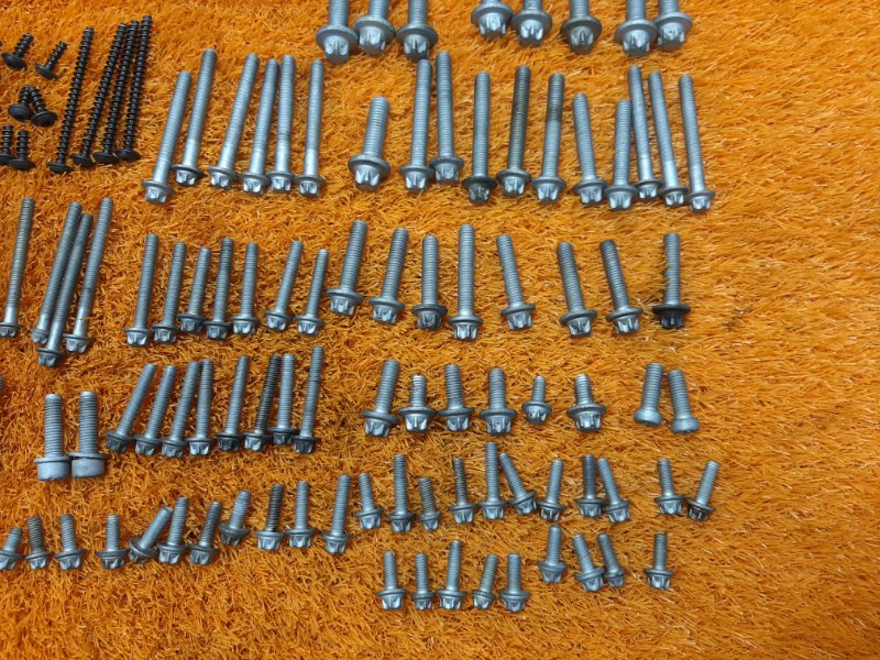 Болты и гайки ДВС, 750 рублей, Красноярск