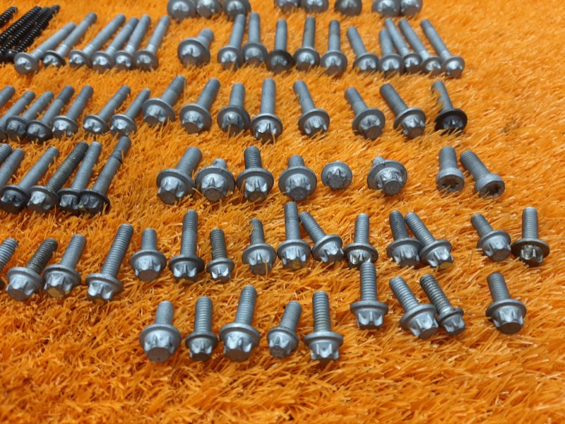 Болты и гайки ДВС, 750 рублей, Красноярск