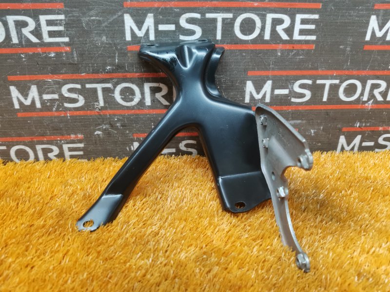 Кронштейн впускного коллектора, 450 рублей, Красноярск