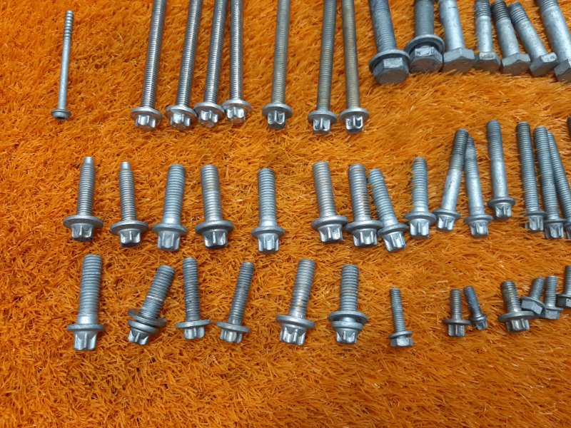 Болты и гайки ДВС, 810 рублей, Красноярск