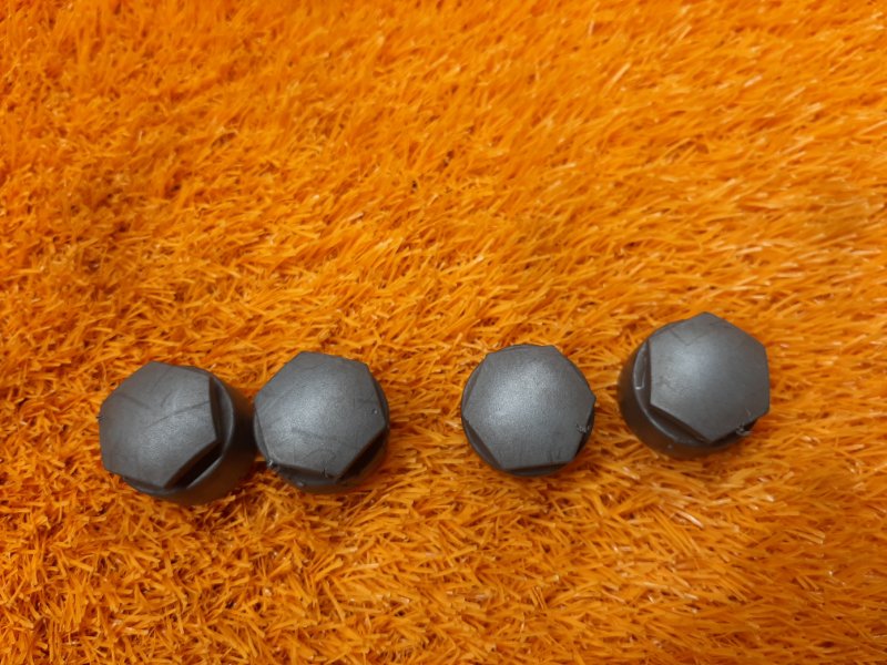 Колпачок колёсного болта, 200 рублей, Красноярск