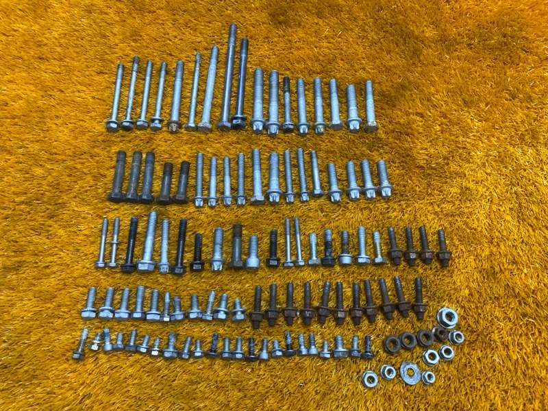 Болты и гайки ДВС, 930 рублей, Красноярск