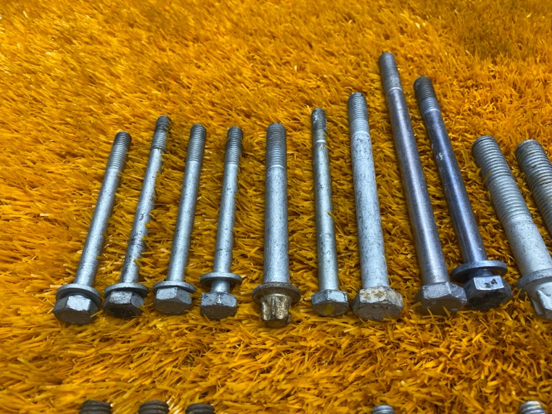 Болты и гайки ДВС, 930 рублей, Красноярск