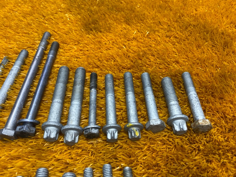 Болты и гайки ДВС, 930 рублей, Красноярск