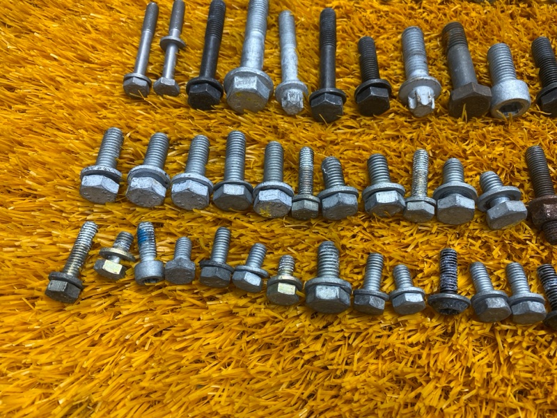 Болты и гайки ДВС, 930 рублей, Красноярск