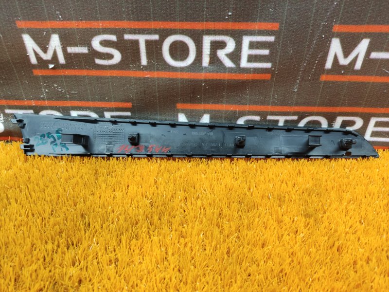 Накладка обшивки двери, 340 рублей, Красноярск