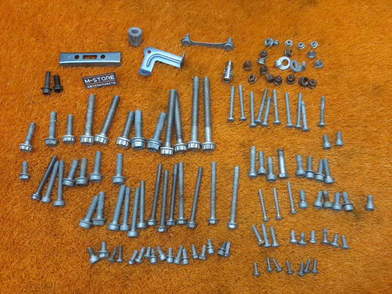 Болты и гайки ДВС, 810 рублей, Красноярск