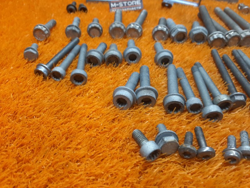 Болты и гайки ДВС, 810 рублей, Красноярск