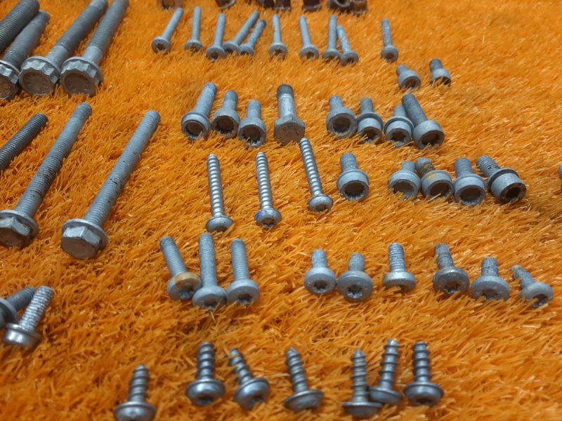 Болты и гайки ДВС, 810 рублей, Красноярск