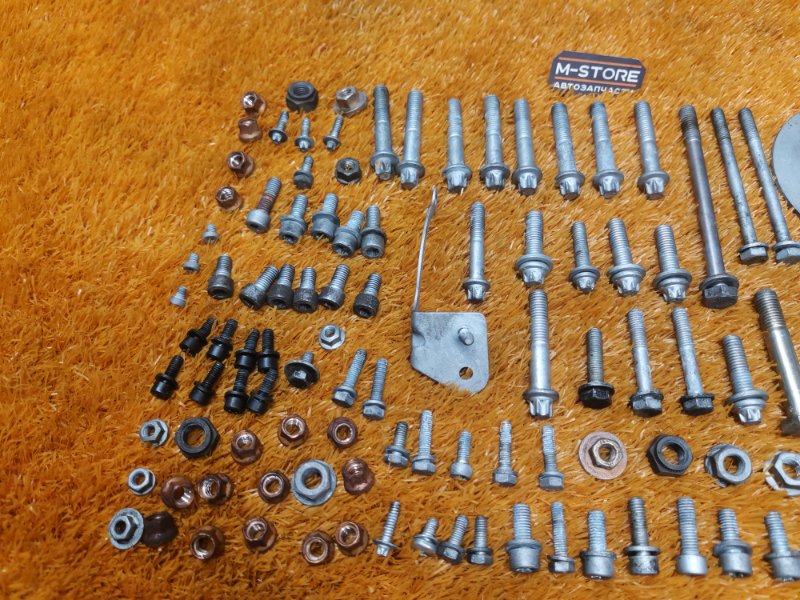 Болты и гайки ДВС, 810 рублей, Красноярск