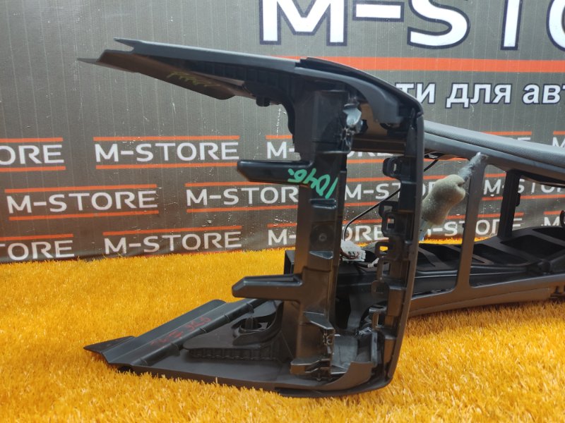 Консоль между сидений, 980 рублей, Красноярск