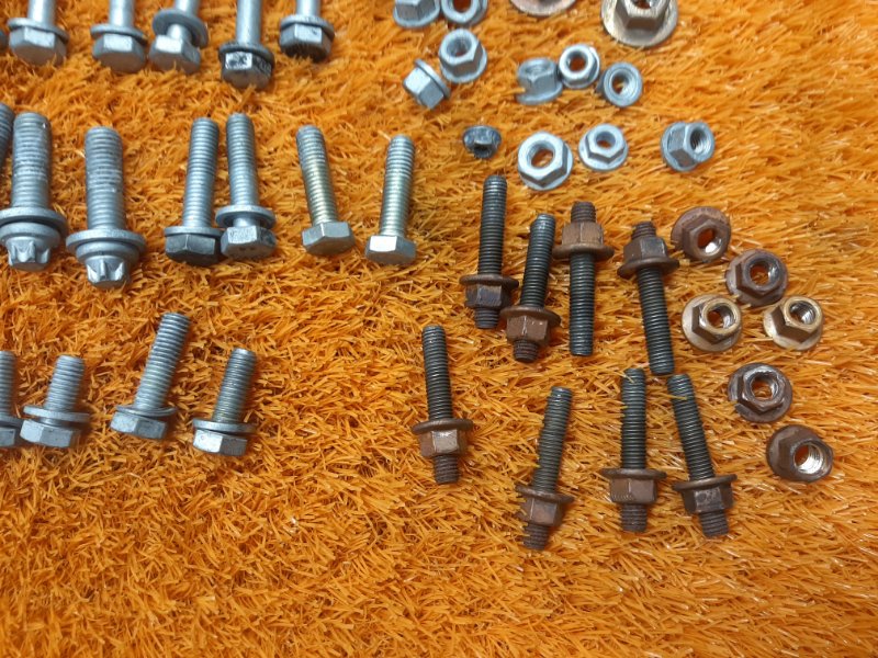 Болты и гайки ДВС, 810 рублей, Красноярск