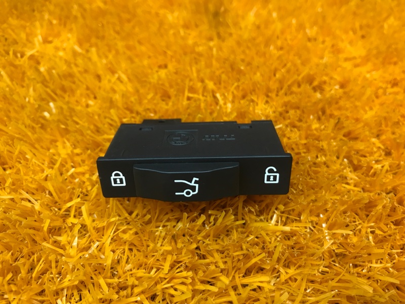 Кнопка открывания багажника, 500 рублей, Красноярск