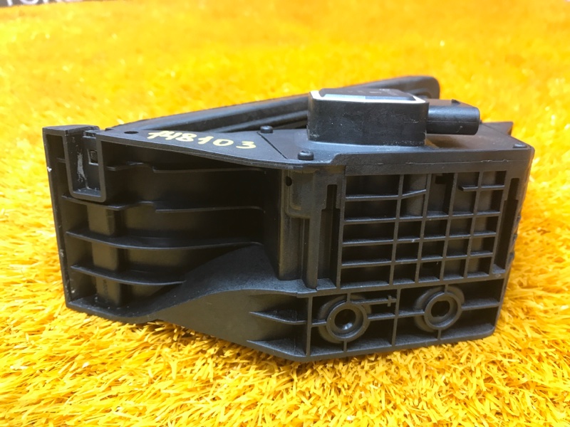 педаль газа, 1000 рублей, Красноярск