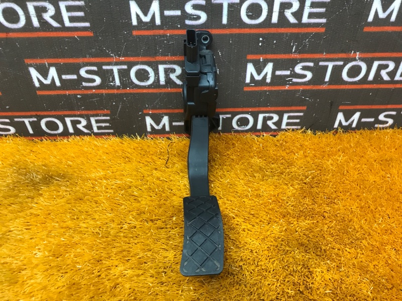 педаль газа, 500 рублей, Красноярск