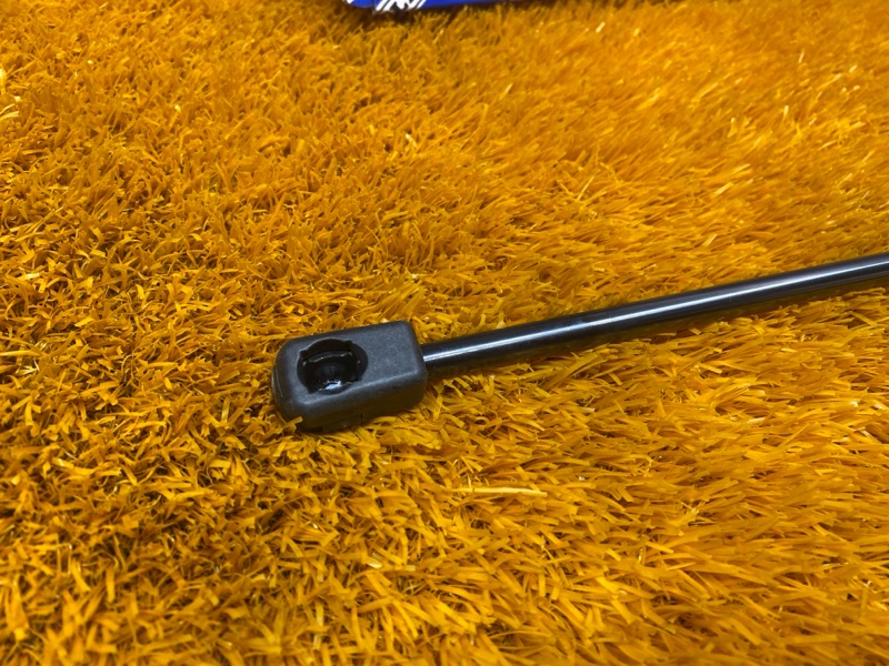 амортизатор капота, 900 рублей, Красноярск