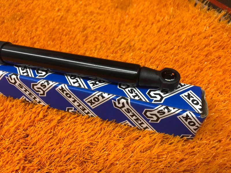 амортизатор капота, 700 рублей, Красноярск