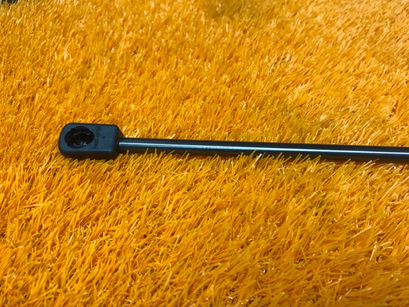 амортизатор капота, 1000 рублей, Красноярск