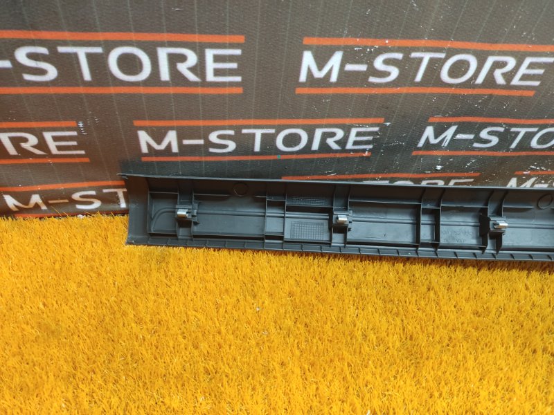 Накладка на порог салона, 350 рублей, Красноярск