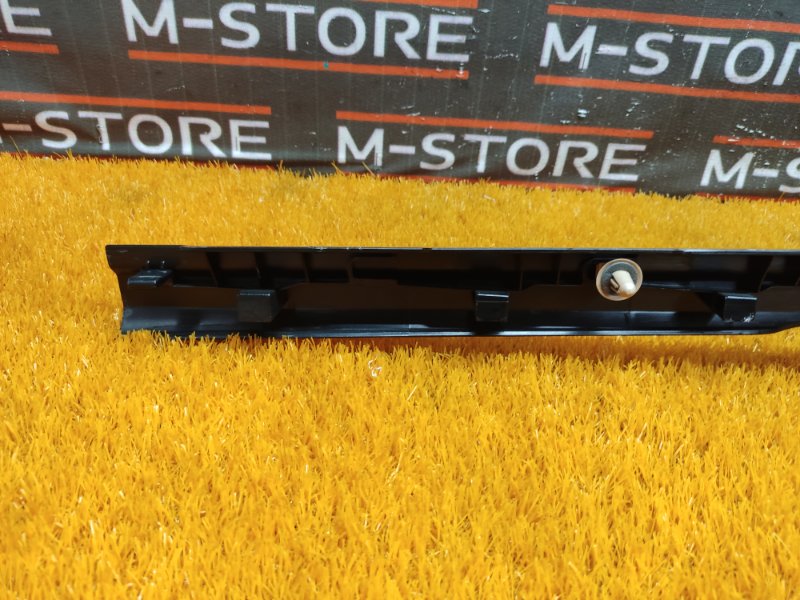 Накладка на порог салона, 350 рублей, Красноярск