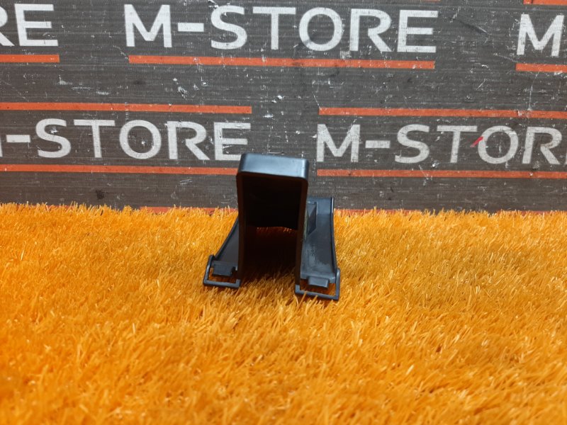 крепление бампера, 1220 рублей, Красноярск