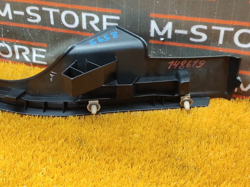 Накладка на порог салона, 270 рублей, Красноярск