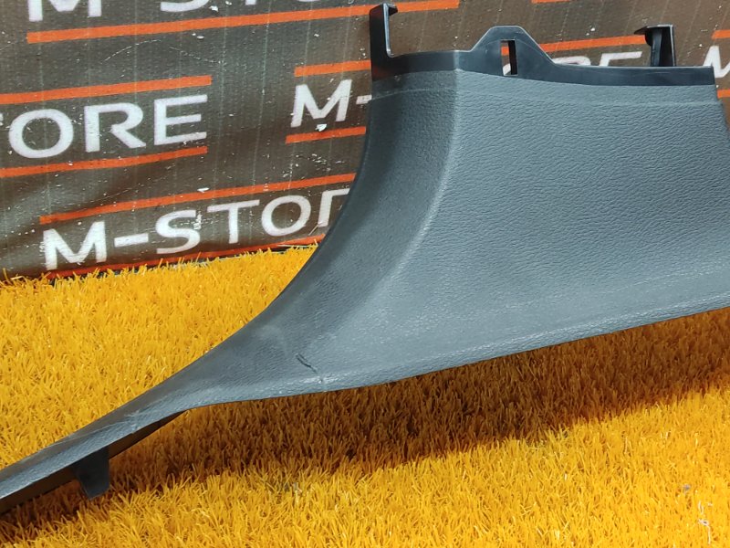 Накладка на порог салона, 200 рублей, Красноярск