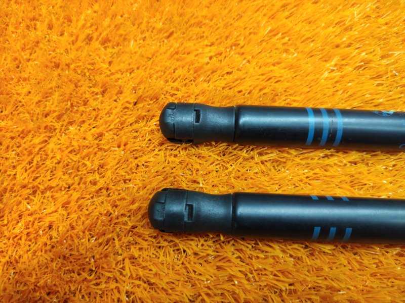 амортизатор капота, 1200 рублей, Красноярск